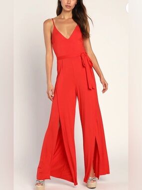 NWT Lulu's Just Breathe Spaghetti Strap V-Neck Jumpsuit w/ Tie Waist Size Small